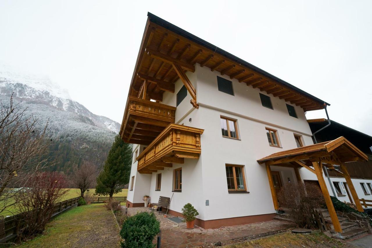 Apartamento Quellenhof Oberlängenfeld Exterior foto
